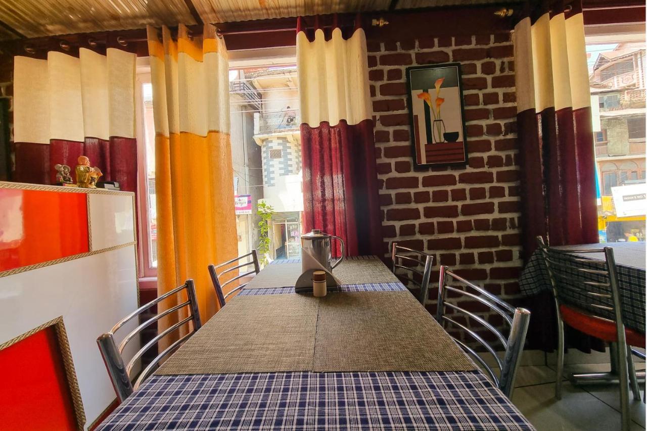 Hotel White Cloud Banikhet Екстериор снимка