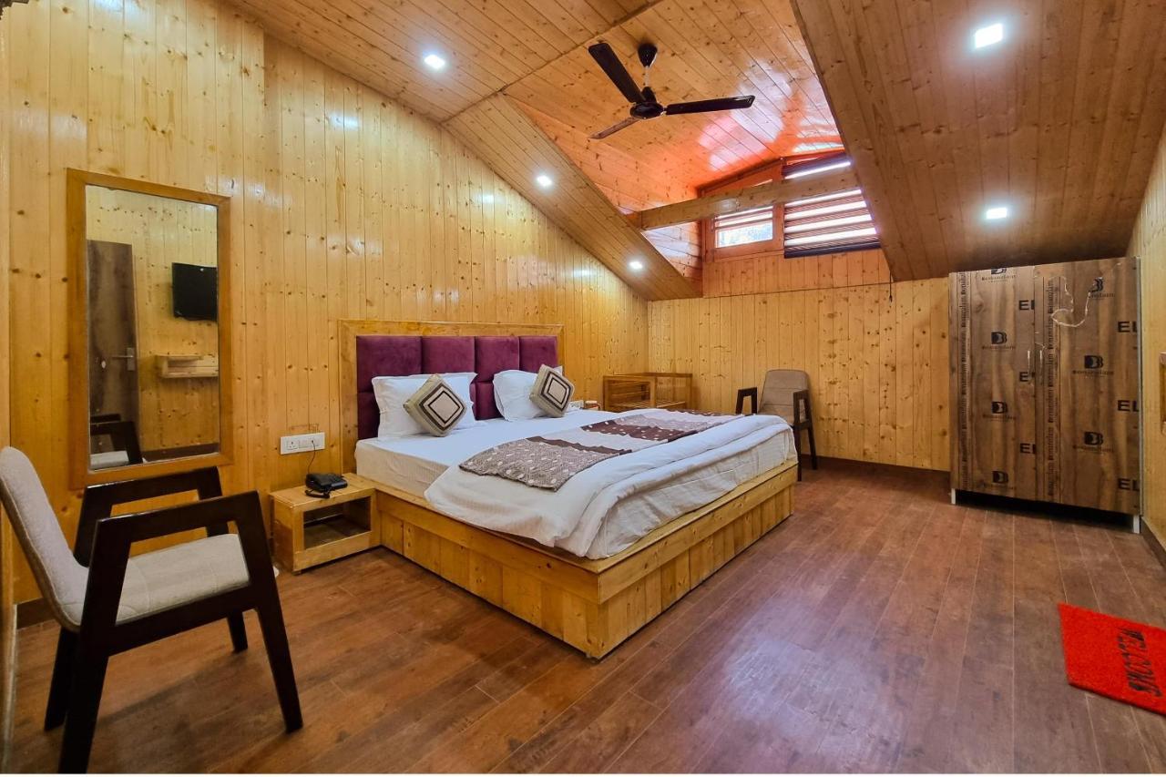 Hotel White Cloud Banikhet Екстериор снимка