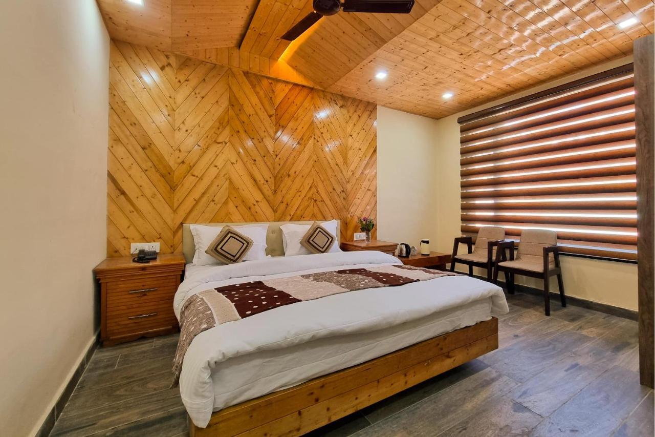Hotel White Cloud Banikhet Екстериор снимка