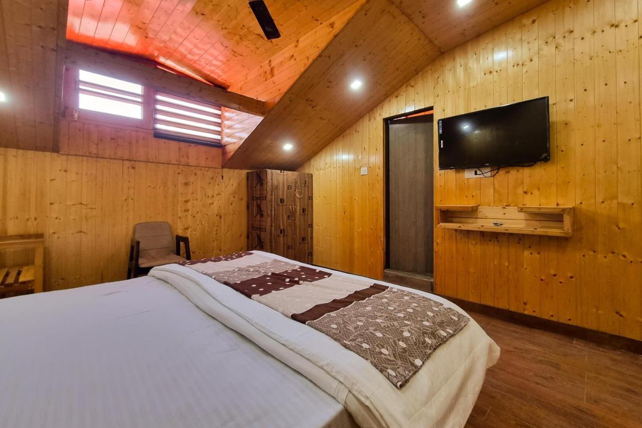 Hotel White Cloud Banikhet Екстериор снимка