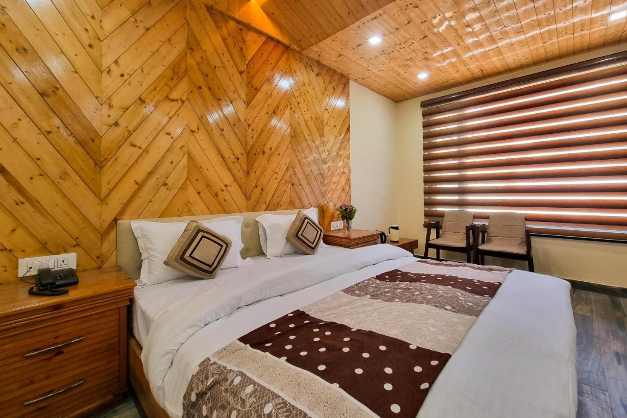 Hotel White Cloud Banikhet Екстериор снимка