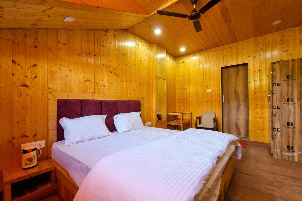Hotel White Cloud Banikhet Екстериор снимка