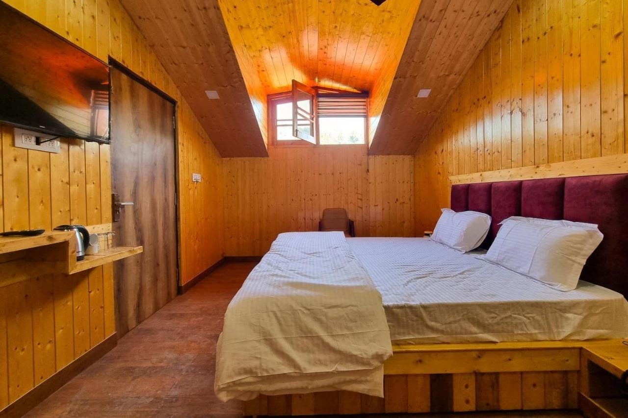 Hotel White Cloud Banikhet Екстериор снимка